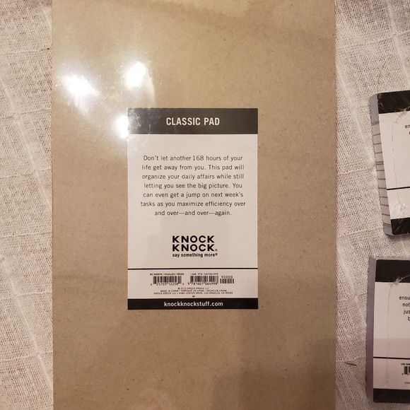 KNOCK KNOCK silly note pad and sticky notes for office - Picture 5 of 8